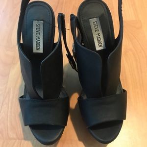 Black Steve Madden Xander wedges